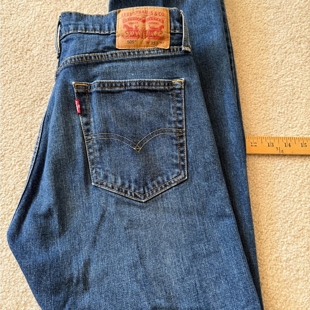 Levi's Men's Medium Blue Straight-Leg Jeans